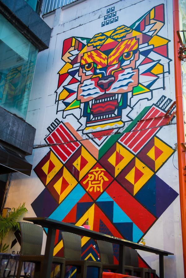 The Neighbors Hostel (Adults Only) Phuket Εξωτερικό φωτογραφία