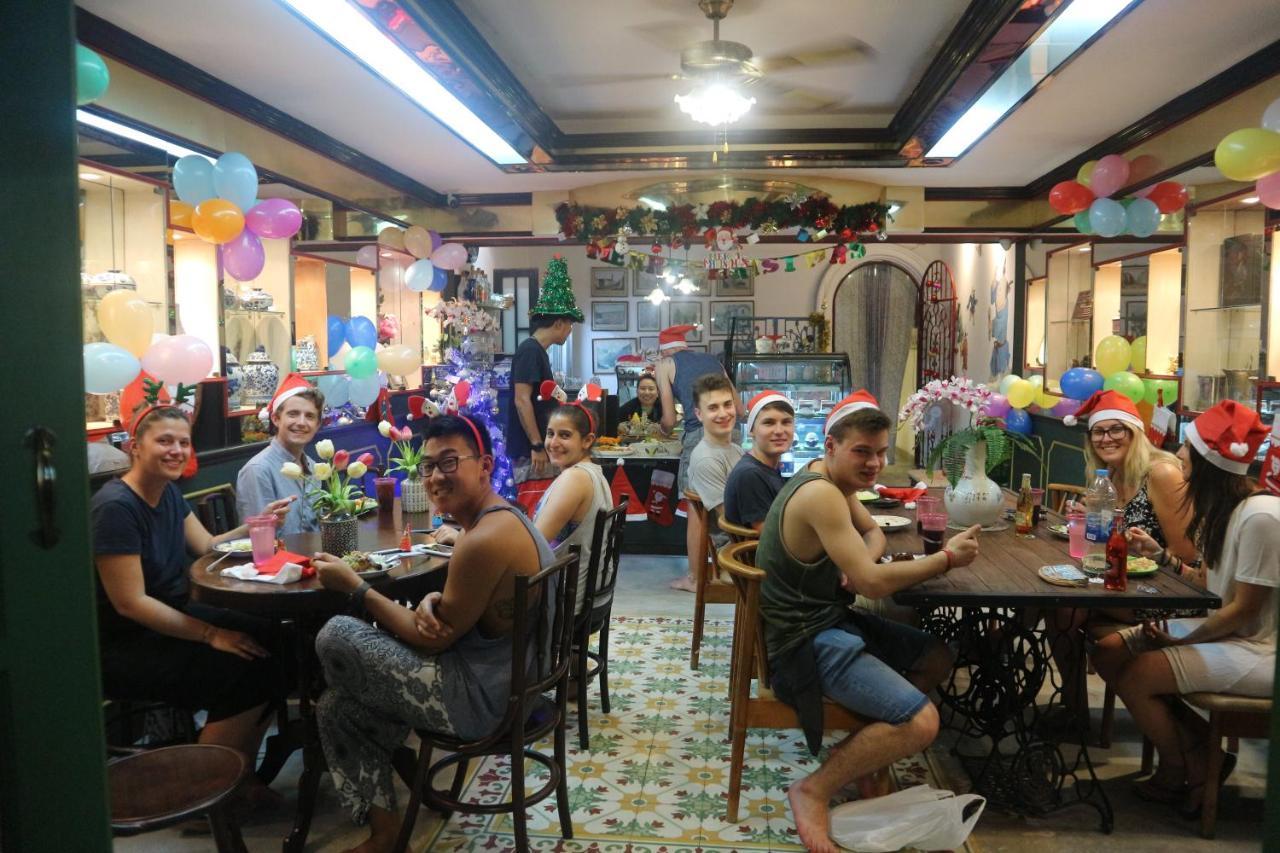 The Neighbors Hostel (Adults Only) Phuket Εξωτερικό φωτογραφία